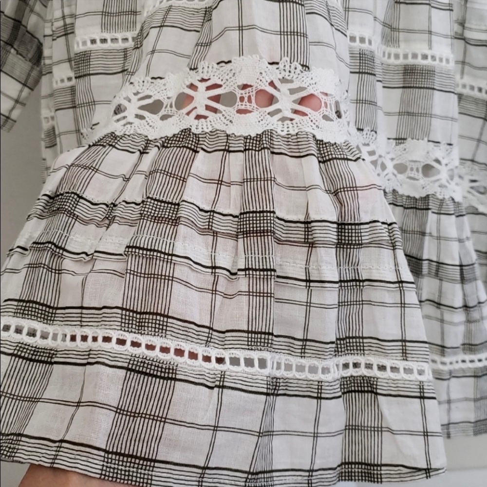 Free People Tunic with dropped peplum waist
3/4 length sleeves - Picture 7 of 10